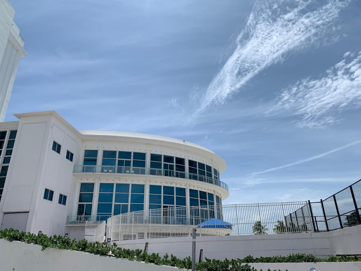 ميامي بيتش Castle Beach Studios By Vacation Media المظهر الخارجي الصورة